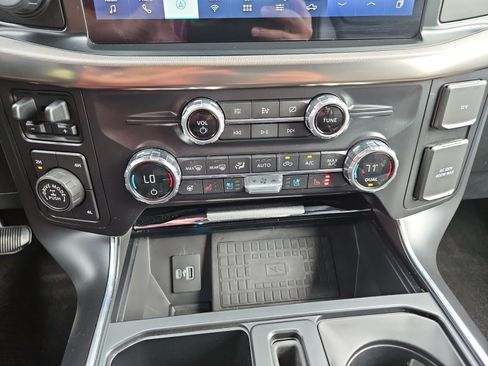 Used 2021 Ford F150 Raptor w/ Equipment Group 801A High AWD/4WD image 28