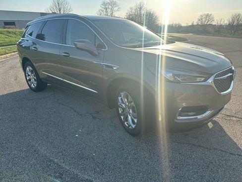 Used 2020 Buick Enclave Avenir w/ Avenir Technology Package image 4