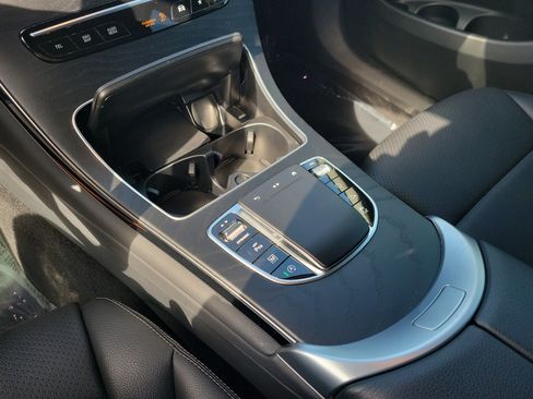 Certified 2022 Mercedes-Benz GLC 300 image 26