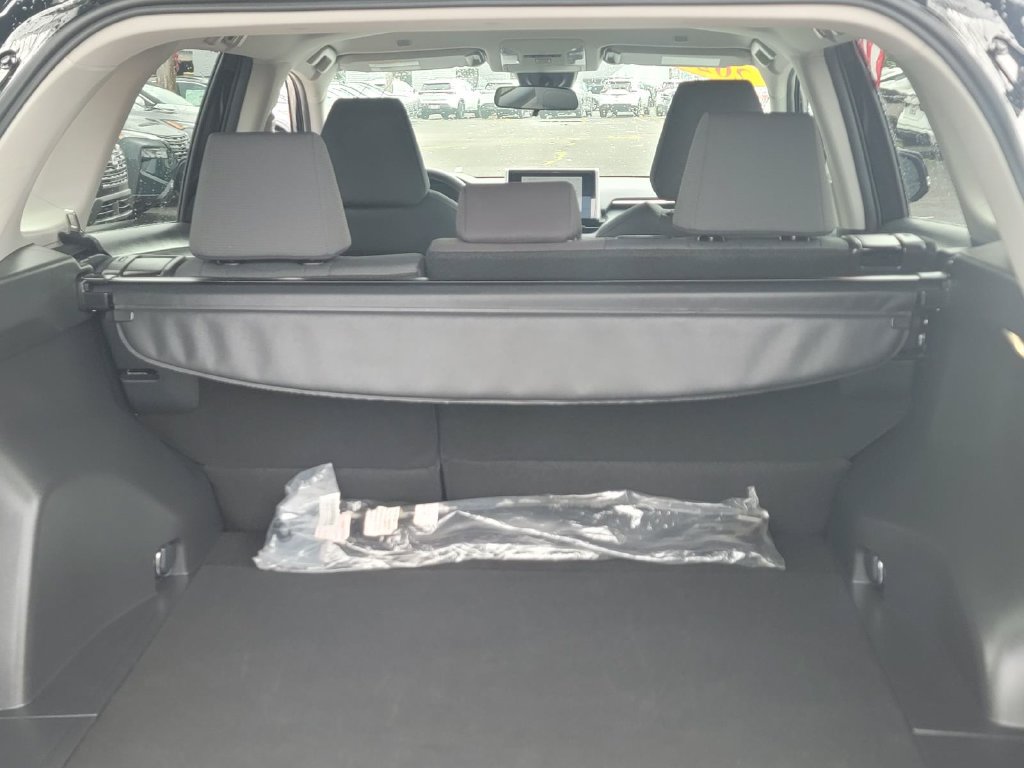 Used 2025 Toyota RAV4 XLE AWD/4WD image 11