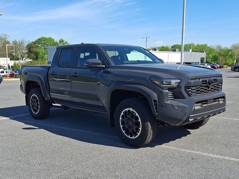 New 2026 Toyota Tacoma TRD Off-Road AWD/4WD image 4