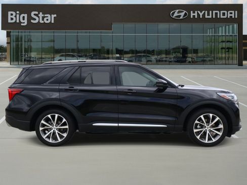 Used 2025 Ford Explorer Platinum w/ Ultimate Package RWD image 5