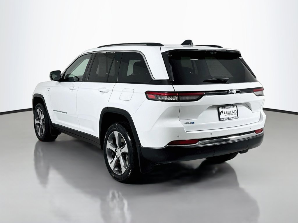 Used 2023 Jeep Grand Cherokee 4WD 4xe w/ Luxury Tech Group II image 8