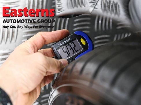 Used 2021 Tesla Model 3 Standard Range Plus image 24