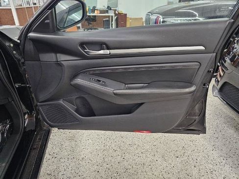 Used 2019 Nissan Altima 2.5 SL FWD image 26