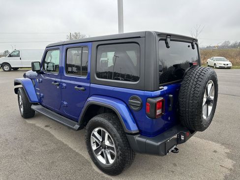 Used 2018 Jeep Wrangler Unlimited Sahara w/ Cold Weather Group image 7