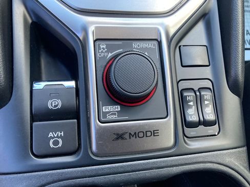 Used 2019 Subaru Forester Premium w/ All-Weather Package image 39