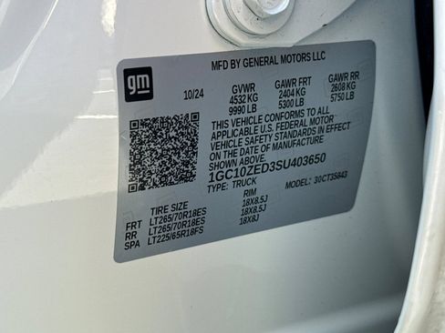 Used 2025 Chevrolet Silverado EV LT AWD/4WD image 41