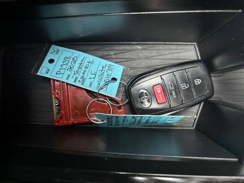 Used 2025 Toyota Camry LE FWD image 23