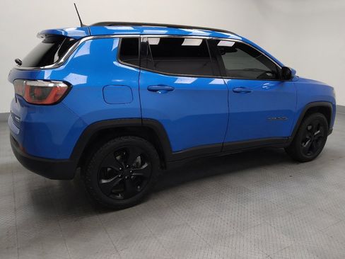 Used 2017 Jeep Compass Latitude w/ Popular Equipment Group image 10