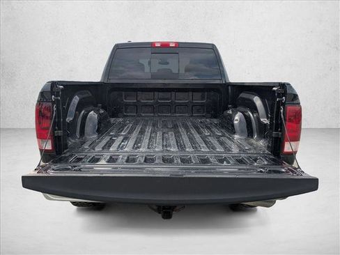 Used 2019 RAM 1500 Classic SLT image 18