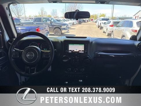 Used 2012 Jeep Wrangler Unlimited Sahara AWD/4WD image 15