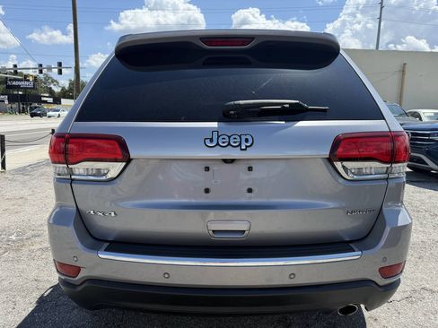 Used 2020 Jeep Grand Cherokee Limited w/ Premium Lighting Group AWD/4WD image 4