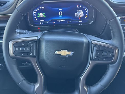 Used 2024 Chevrolet Suburban High Country image 41