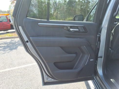 Certified 2025 Chevrolet Tahoe Premier AWD/4WD image 18