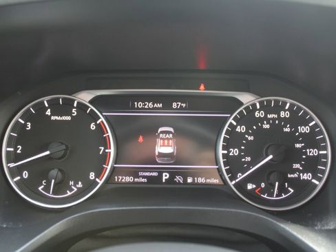 Used 2024 Nissan Rogue SV w/ SV Premium Package FWD image 33