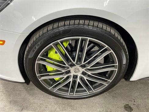 Used 2018 Porsche Panamera Turbo S Executive image 23
