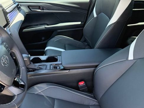 Used 2026 Toyota Camry SE w/ Multimedia Upgrade Package FWD image 11