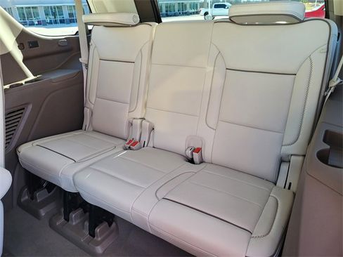 Used 2023 GMC Yukon Denali w/ Denali Reserve Package image 24