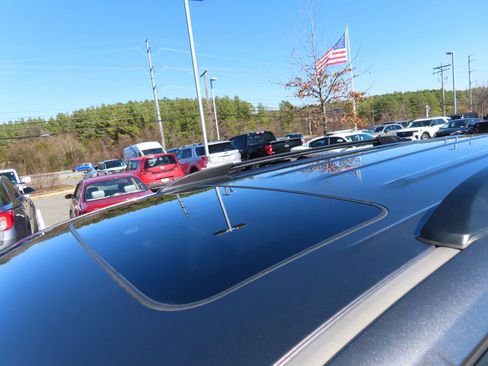 Used 2013 Toyota Highlander SE image 10