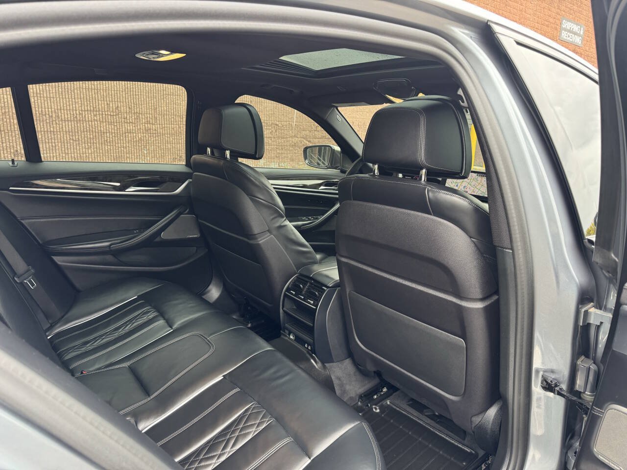 Used 2020 BMW M550i xDrive AWD/4WD image 22