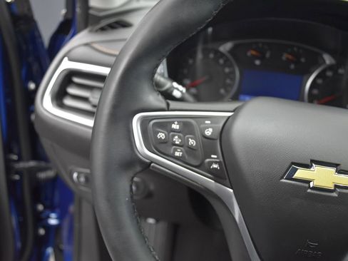 Used 2023 Chevrolet Equinox Premier AWD/4WD image 10