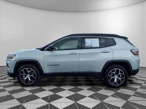 Used 2024 Jeep Compass Limited AWD/4WD image 23