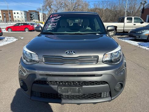 Used 2018 Kia Soul w/ Convenience Package image 2