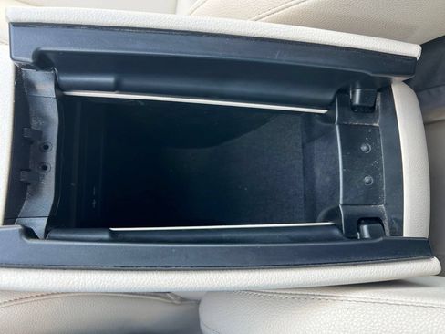 Used 2021 Mercedes-Benz GLB 250 image 22