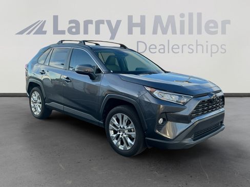 Certified 2019 Toyota RAV4 XLE Premium image 7