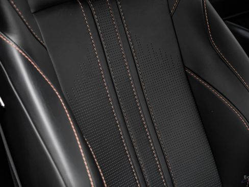 Used 2020 Aston Martin V8 Vantage Coupe RWD image 56