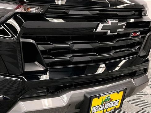 Used 2024 Chevrolet Colorado Z71 w/ Z71 Convenience Package 2 AWD/4WD image 32