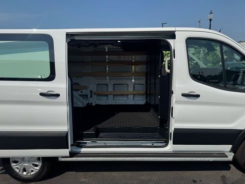 Used 2025 Ford Transit 250 Low Roof w/ Exterior Upgrade Package RWD image 6
