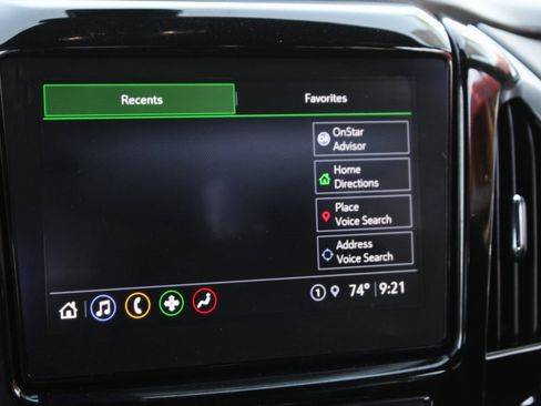 Used 2022 Chevrolet Traverse LT image 29