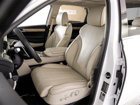 Used 2022 Genesis GV80 3.5T w/ Advanced Package 06 image 4