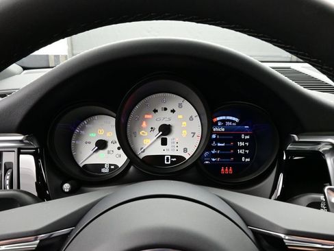 Certified 2026 Porsche Macan GTS AWD/4WD image 9