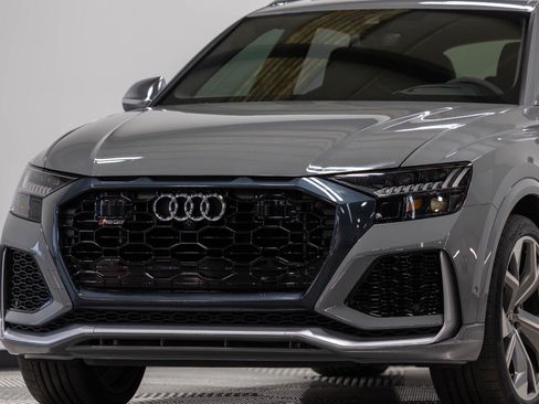Used 2024 Audi RS Q8 w/ Executive Package AWD/4WD image 8