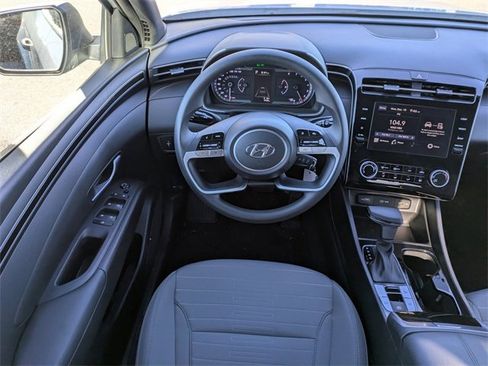 Used 2024 Hyundai Santa Cruz SE image 16