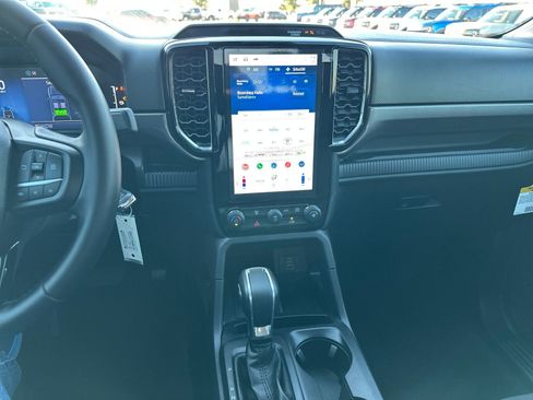 New 2025 Ford Ranger XLT w/ Black Appearance Package image 17
