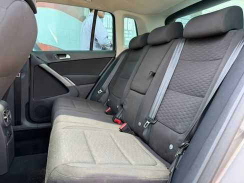 Used 2009 Volkswagen Tiguan S FWD image 10