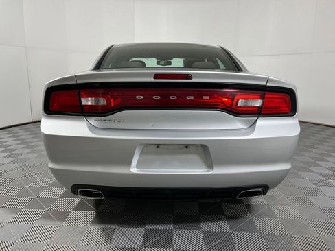 Used 2012 Dodge Charger SE w/ Connectivity Group image 8