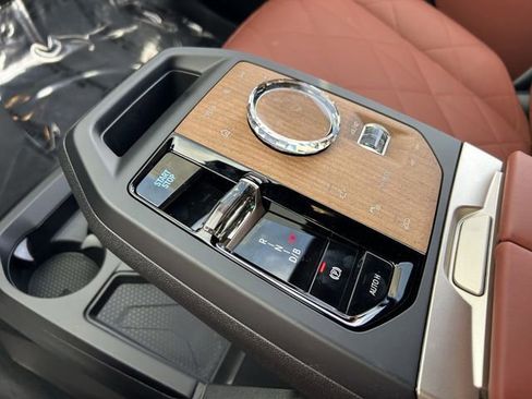 New 2026 BMW iX xDrive45 w/ Executive Package image 23