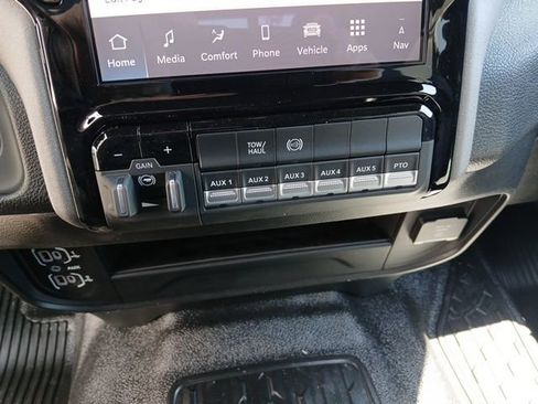 New 2026 RAM 3500 Tradesman AWD/4WD image 36