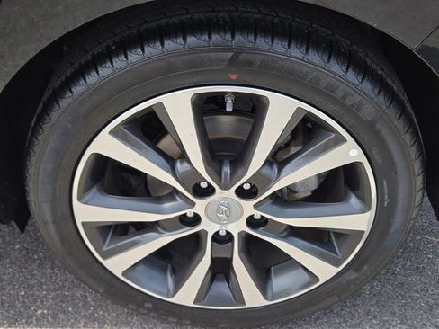 Used 2020 Hyundai Elantra GT FWD image 11