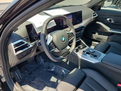 Used 2025 BMW 330i Sedan w/ Premium Package RWD image 17