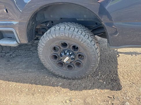 Used 2024 Ford F250 XLT w/ Black Appearance Package AWD/4WD image 21