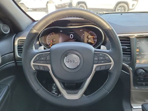 Used 2017 Jeep Grand Cherokee Limited image 12