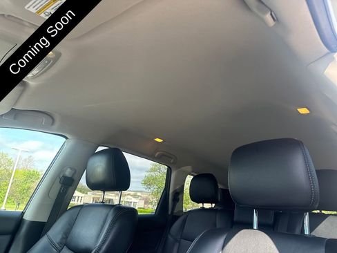 Used 2014 Nissan Pathfinder SL w/ SL Tech Package image 21
