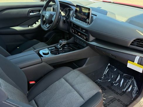 New 2026 Nissan Rogue SV AWD/4WD image 28