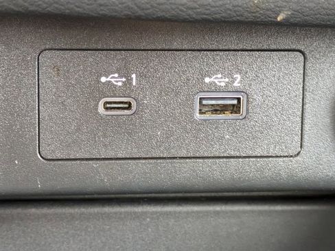 Used 2021 Nissan Rogue SV image 24